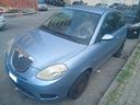 lancia-ypsilon-1-3-mjt-75-cv-oro-bianco