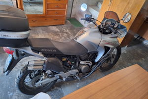 Moto Honda Transalp 650 del 2006