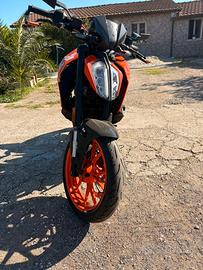 KTM Duke 390 anno 2017