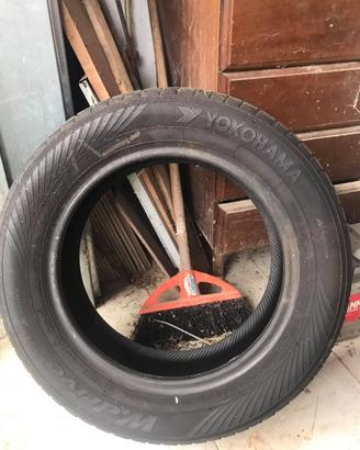 Gomme invernali Yokohama