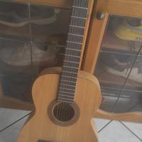 chitarra acustica 