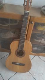 chitarra acustica 