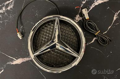 Stemma griglia Mercedes illuminato