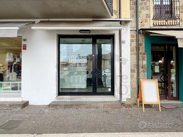 1 Vetrina a Verucchio