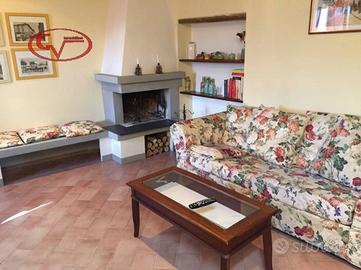 Appartamento di 80 m² con 3 locali a Montevarchi