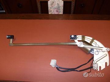 Gruppo tergicrstalli Fiat Ritmo CL-105-125 1^serie