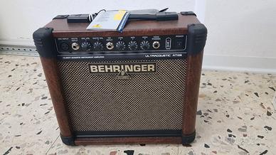 Amplificatore BEHRINGER  AT108   per chitarra