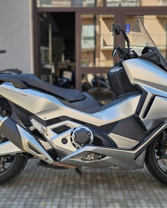 Honda Forza 750 2021