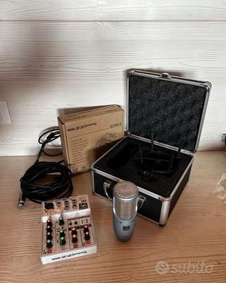 Microfono AkG 200 con Mixer ZZIP ZZMX3