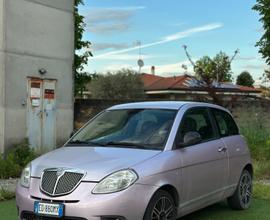 Lancia Ypsilon 1.2 69 CV Neopatentati