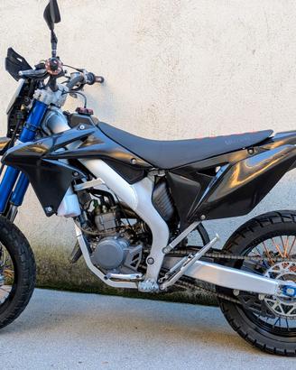 Suzuki Valenti 50 SM motard