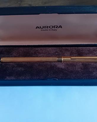 penna stilografica Aurora placcata oro 