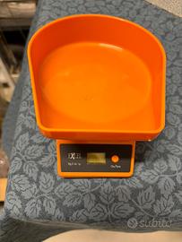 Bilancia digitale Excel (distribuita da Laica)