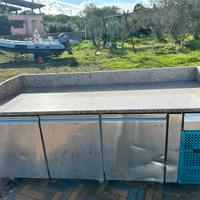 banco pizzeria,vetrina ingredienti 