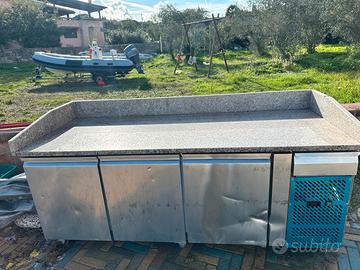 banco pizzeria,vetrina ingredienti 