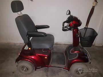 Scooter elettrico per anziani e disabili