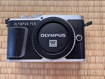Corpo Olympus PEN E-PL9 con scatola e accessori