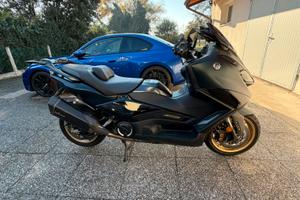 Yamaha Tmax 560