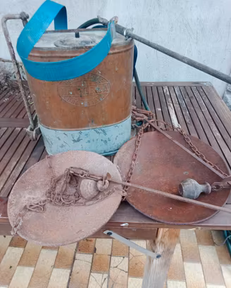 bilance antiche pompa per verderame in rame 