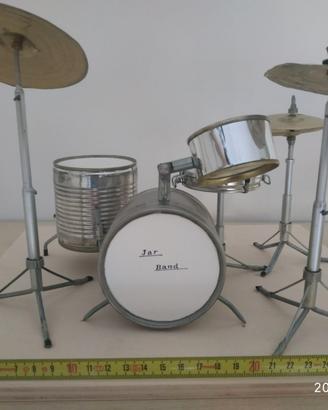Originale modellino di Batteria in miniatura