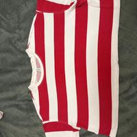 Due magliette ed un maglioncino