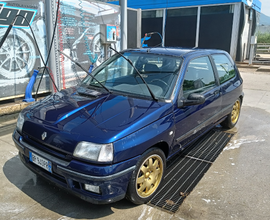 Renault Clio 1.8 16v