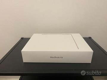 Apple macbook air 13" M4 16 gb 256 gb