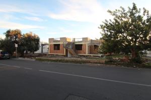 Stabile indipendente via Pascoli Villa Castelli