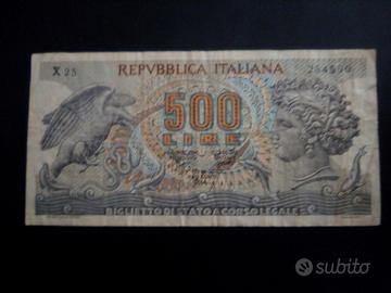 Varie banconote da 500 lire
