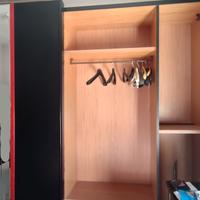 Armadio  con ante scorrevoli