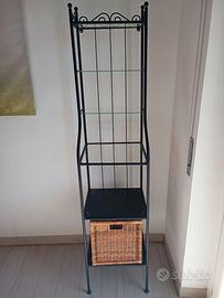 Mobile Ikea in ferro battuto e vetro