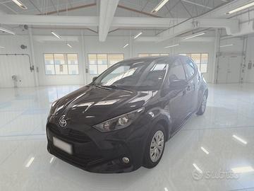 TOYOTA YARIS HYBRID BUSINESS MY22 5 PORTE BERLINA
