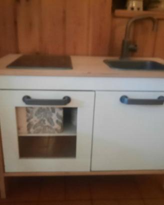 Cucinetta giocattolo Ikea