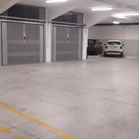 Due Serrande basculanti Ballan nuove x box/garage