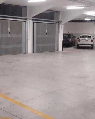 Due Serrande basculanti Ballan nuove x box/garage