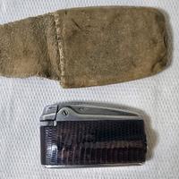 RARO Accendino vintage Ronson rivestito in "pelle"