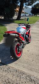 Yamaha YZF R1 - 2008