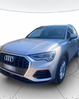 AUDI Q3 45 1.4 tfsi e Business s-tronic