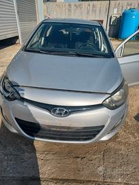 Ricambi Hyundai i20 1200 benzina GPL anno 2014