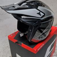 Casco con visiera a scomparsa