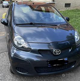 Toyota Aygo 2012 automatica -Solo 78.000 km