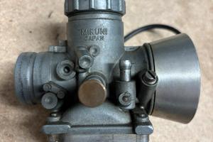 Carburatore mikuni 28