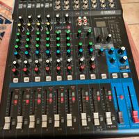 Mixer Yamaha MG12UX USB