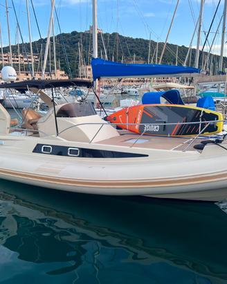 SOLEMAR 32 Saint Tropez con Yamaha 300 Hp 2024