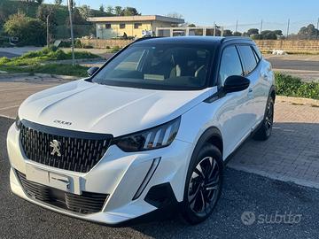 Peugeot 2008 2008 1.2 Allure Pack GT