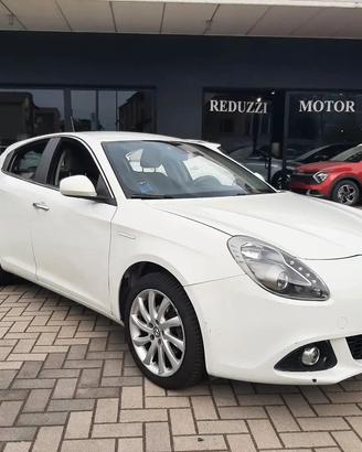 Alfa Romeo Giulietta 1.4 T. Distinctive GPL 120 E6