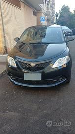 Lancia Ypsilon Hybrid 