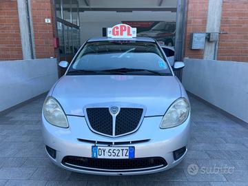 Lancia Ypsilon 1.4 Argento Ecochic GPL NEOPATENTAT