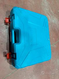 2 Avvitatori, tassellatore, smerigliatr. batteria