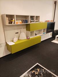 PARETE  ATTREZZATA CON CAMINO SENZA CANNA FUMARIA